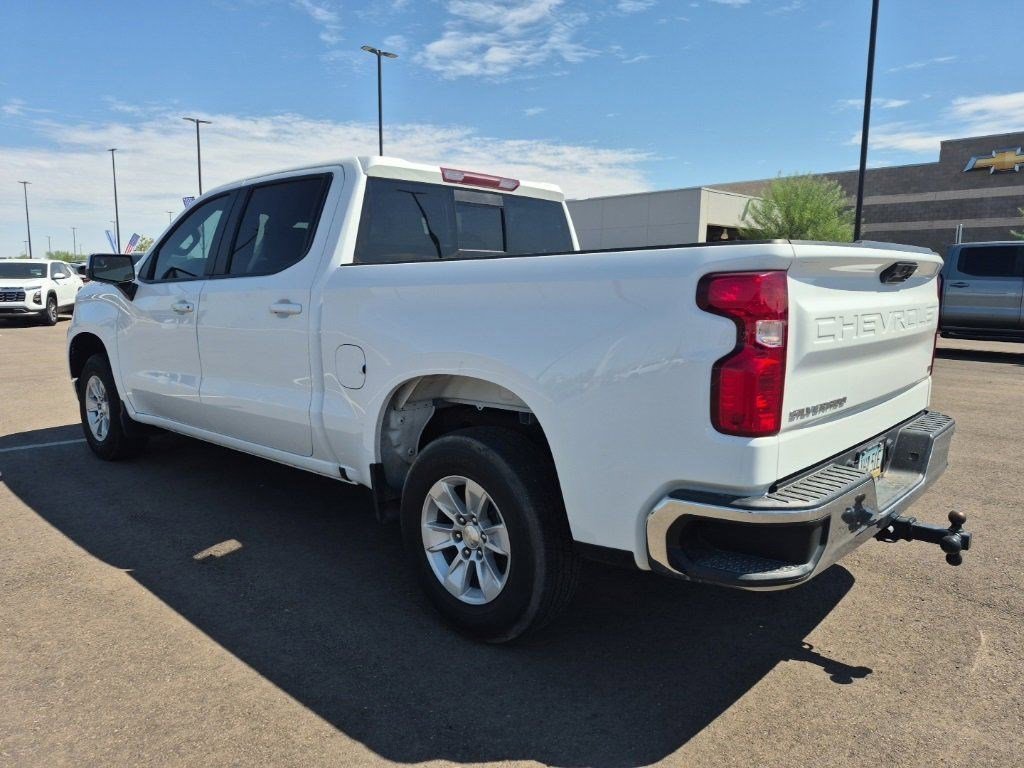 2023 Chevrolet Silverado 1500 LT photo 2