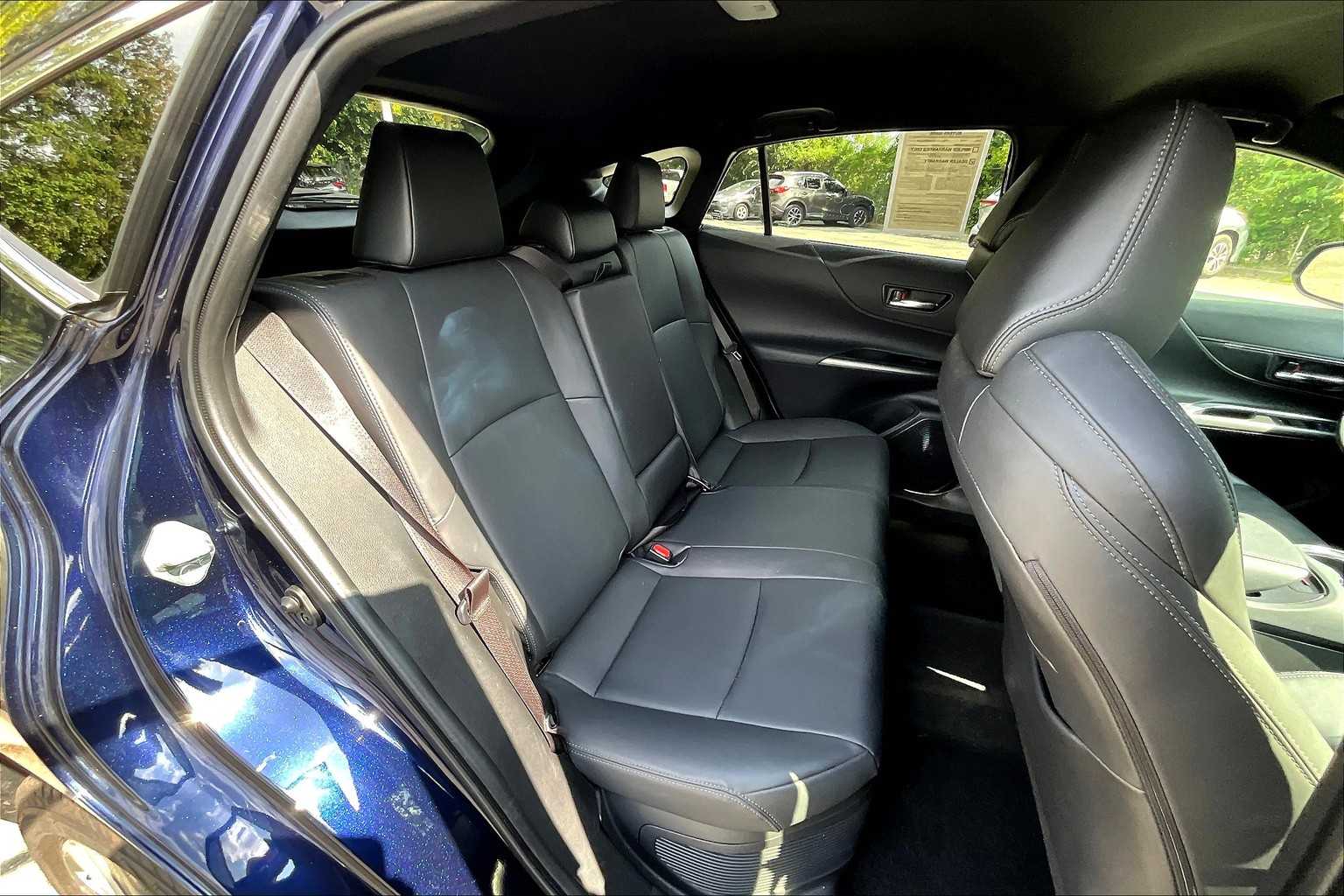 2022 Toyota Venza XLE photo 20