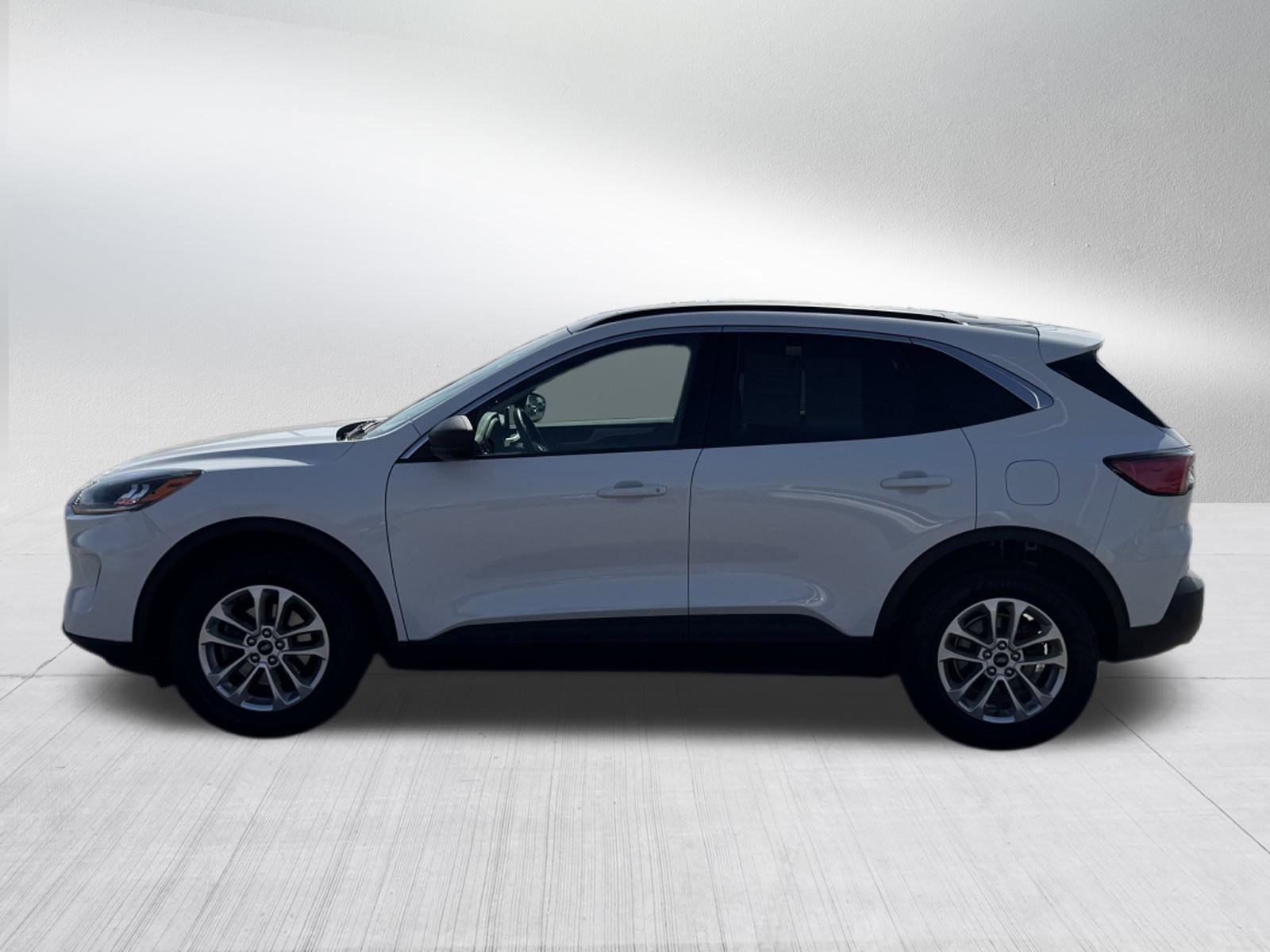 2022 Ford Escape SE photo 3