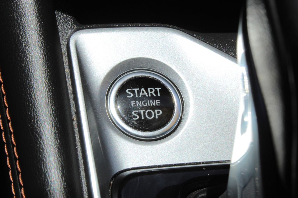 2022 Nissan Altima 2.5 SR photo 17