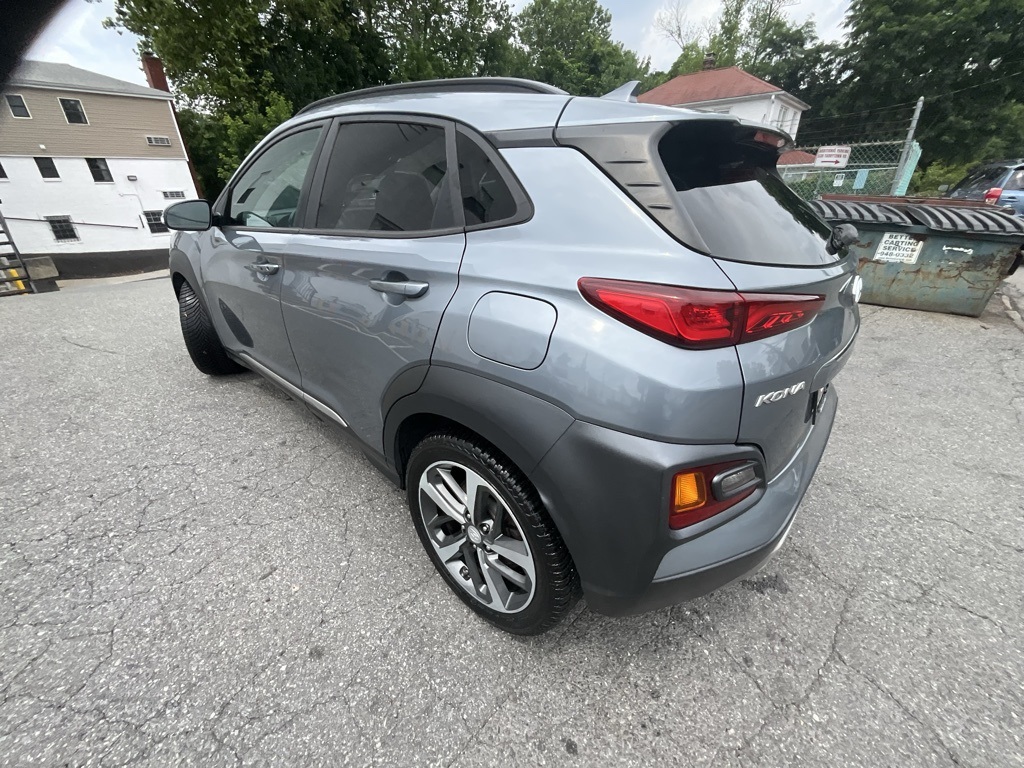 2020 Hyundai Kona Limited photo 2