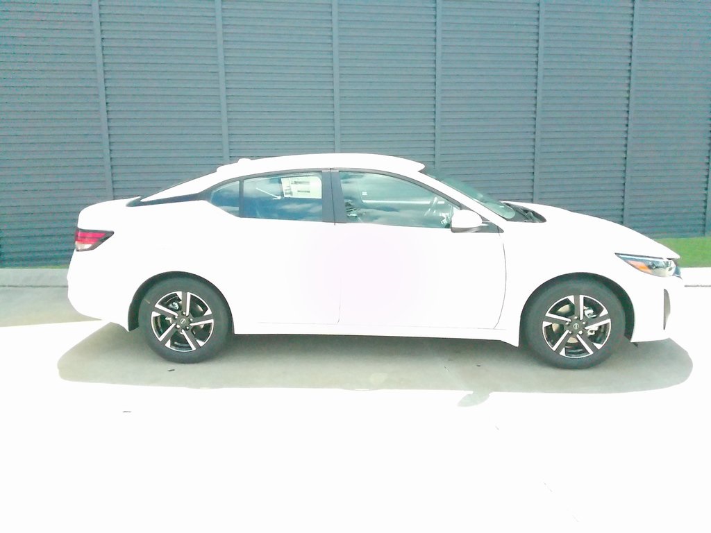 2025 Nissan Sentra SV photo 2