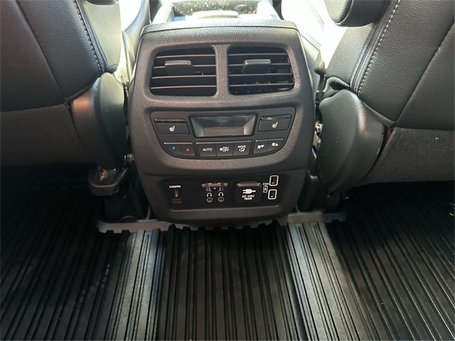 2019 Honda Pilot Elite photo 23