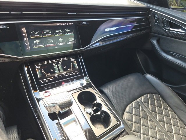 2022 Audi SQ8 Prestige photo 11
