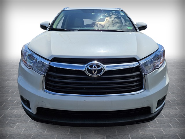 Used 2015 Toyota Highlander XLE with VIN 5TDJKRFH6FS193180 for sale in Martinsville, VA