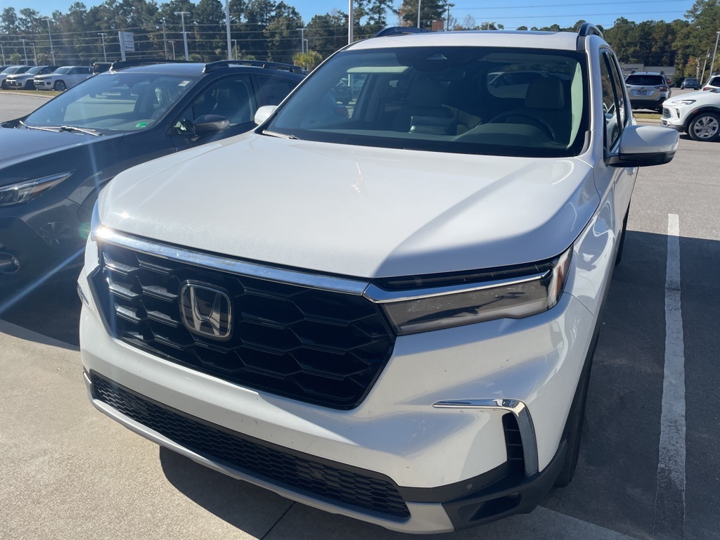 2024 Honda Pilot Touring photo 2