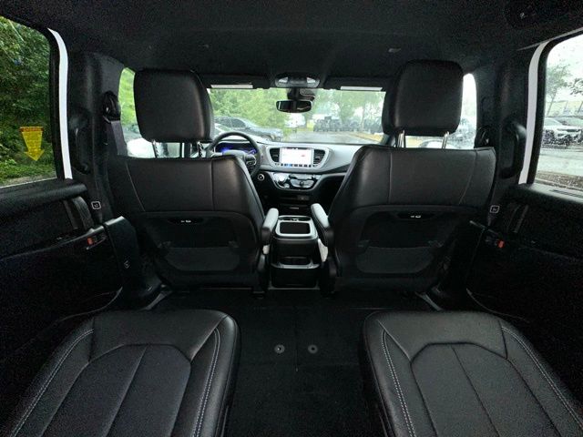2026 Chrysler Pacifica photo 33