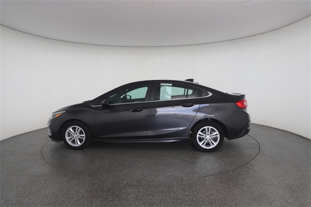 2017 Chevrolet Cruze LT photo 8
