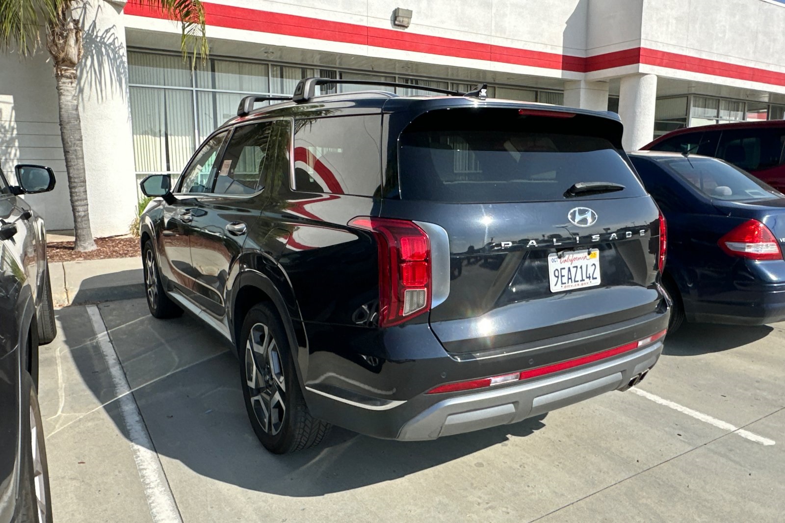 2023 Hyundai Palisade Limited photo 3