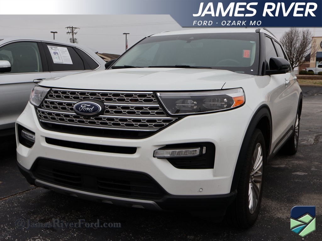 2023 Ford Explorer Limited's photo
