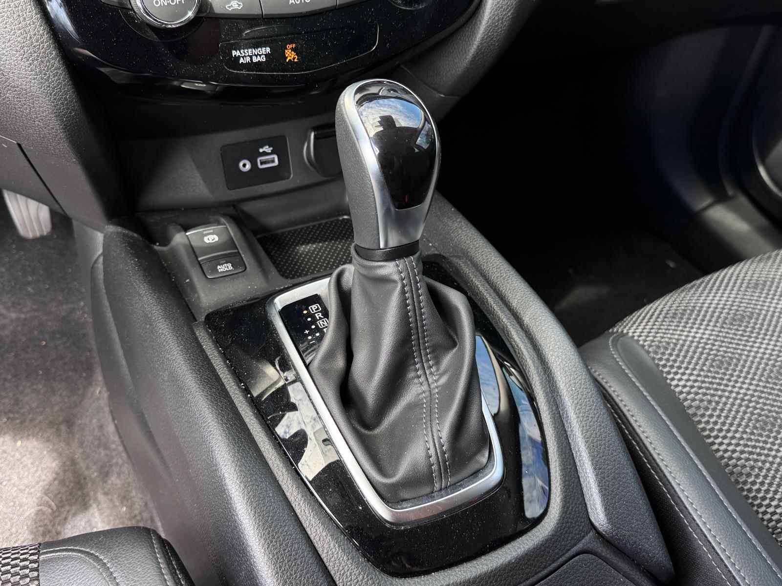 2022 Nissan Rogue Sport SV photo 20