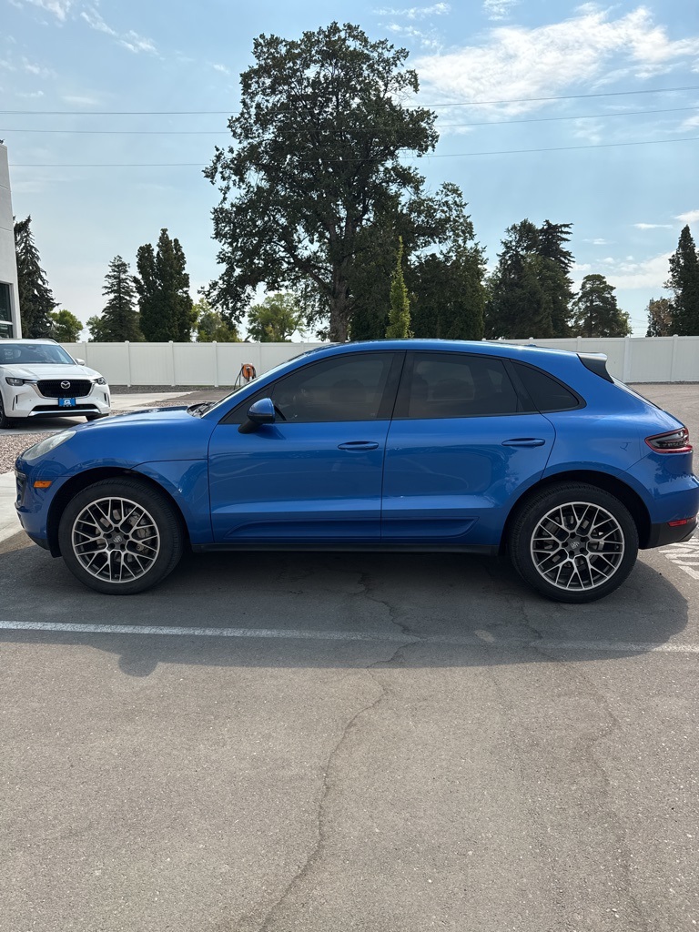WP1AB2A58GLB42009
