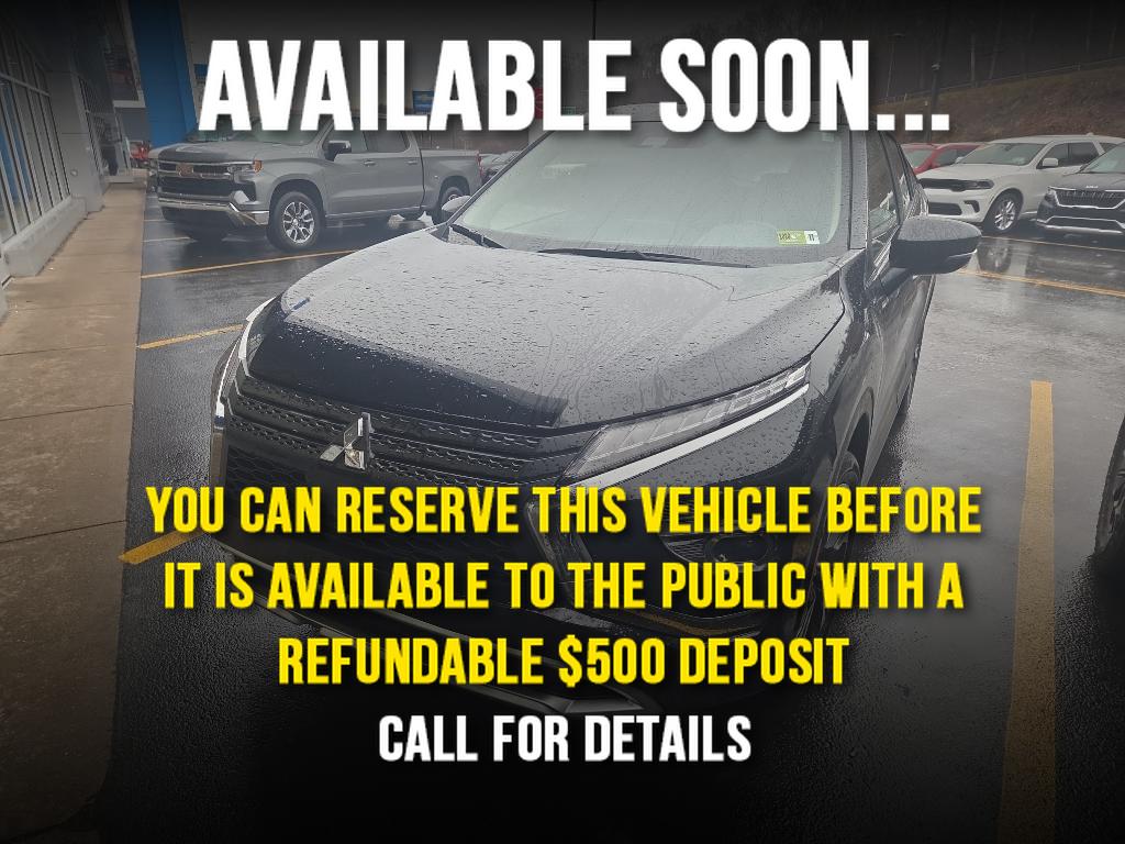 2024 Mitsubishi Eclipse Cross SE's photo