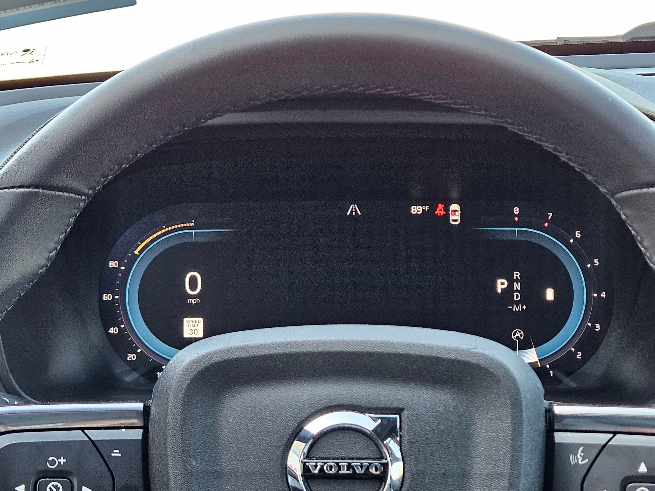 2023 Volvo XC40 Core photo 16
