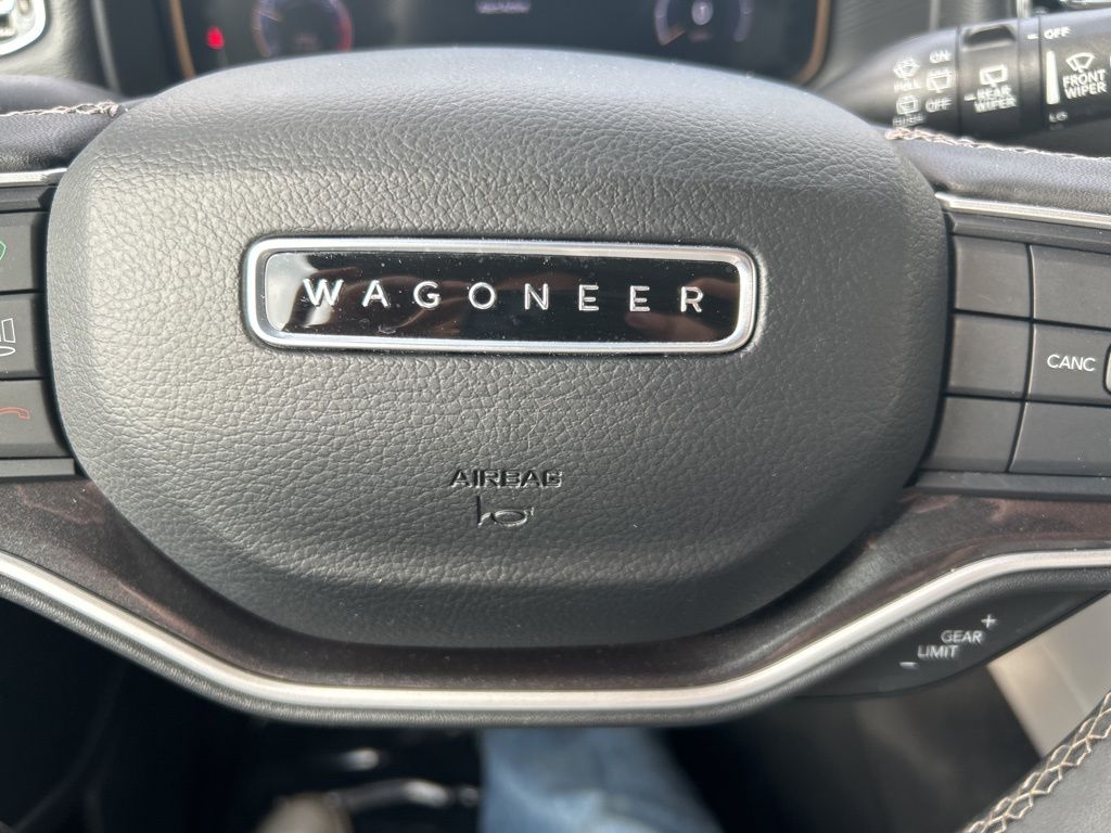 2024 Jeep Wagoneer Base photo 35
