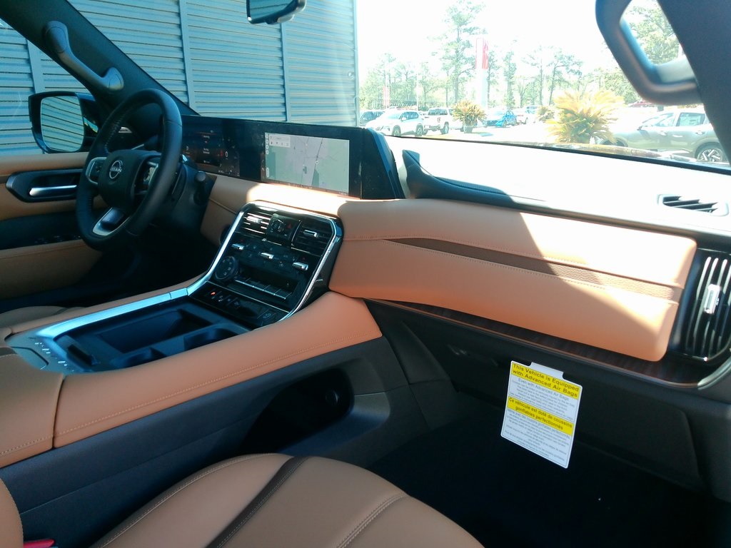 2025 Nissan Armada SL photo 13