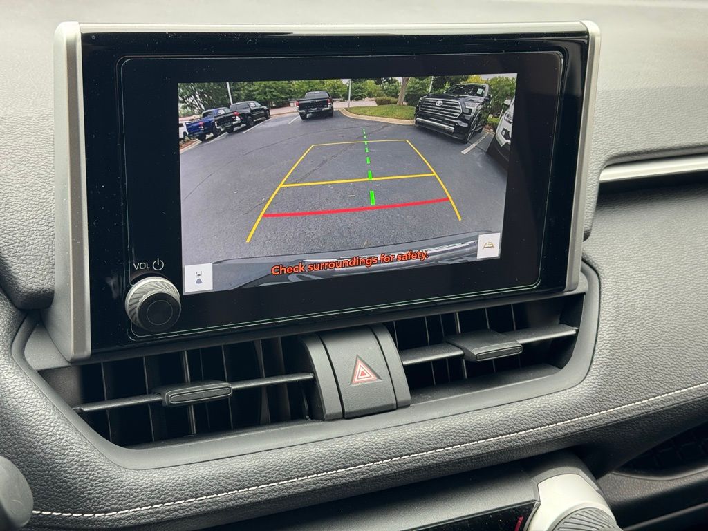 2024 Toyota RAV4 Hybrid LE photo 28