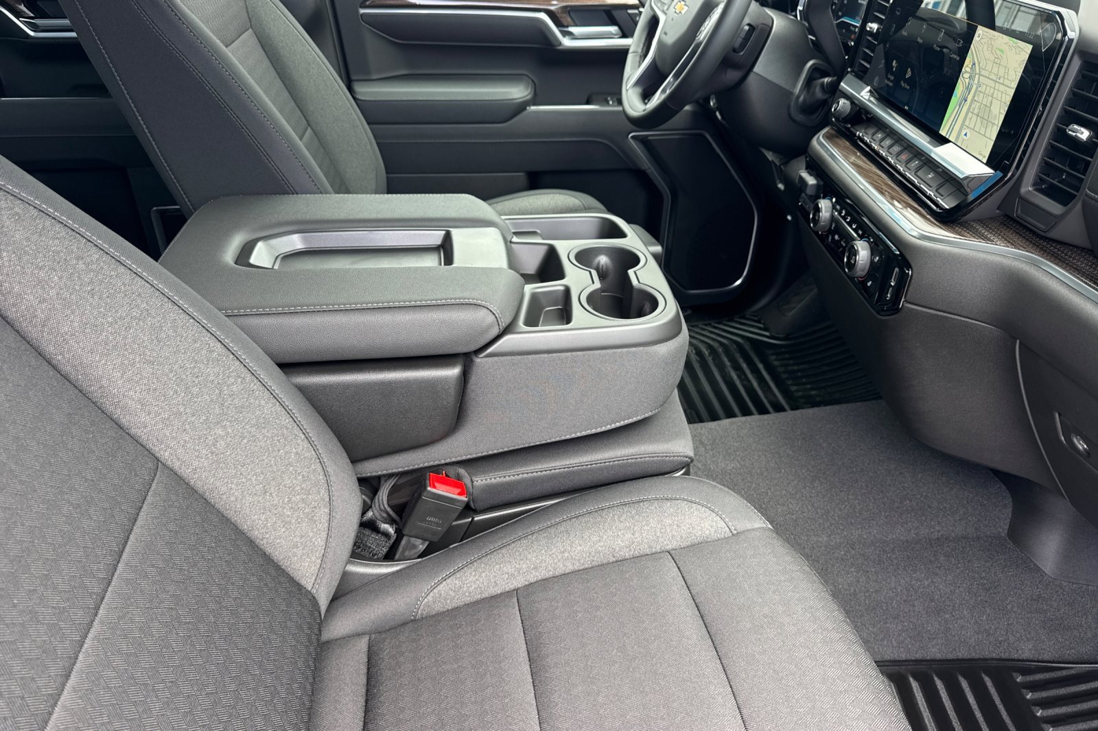 2025 Chevrolet Silverado LT photo 15