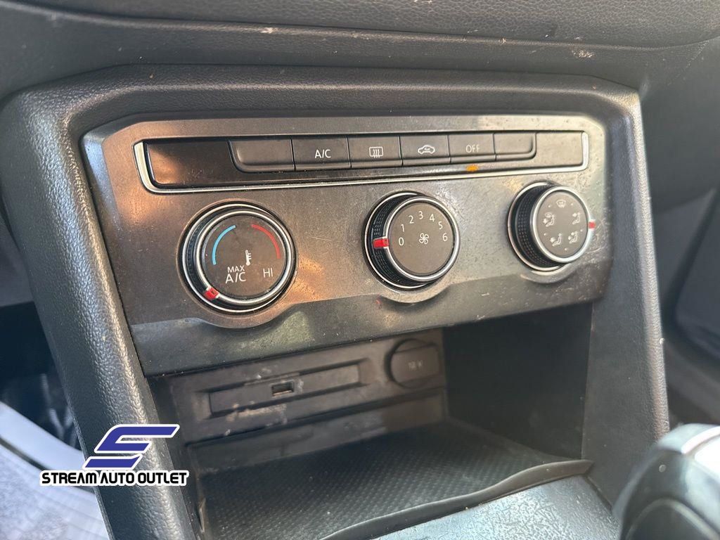 2019 Volkswagen Tiguan S photo 16