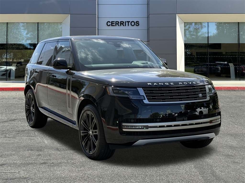 2025 Land Rover Range Rover SE photo 3
