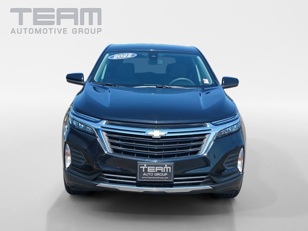 2022 Chevrolet Equinox LT photo 2