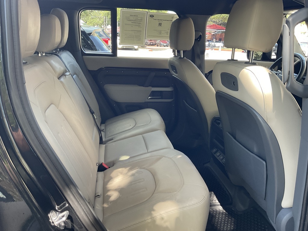 2022 Land Rover Defender 110 S photo 15