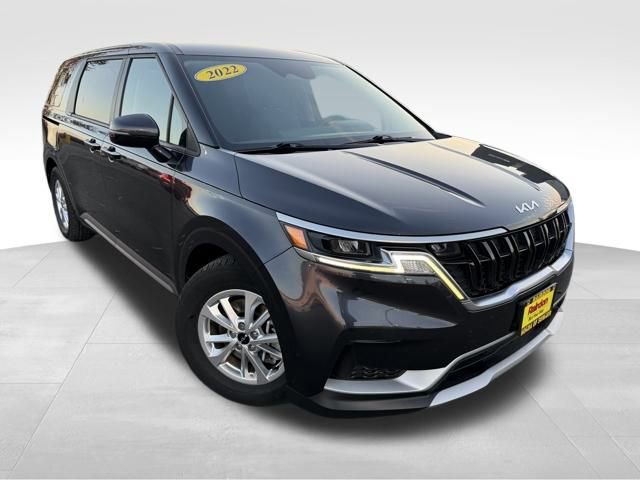 2022 Kia Carnival LX's photo