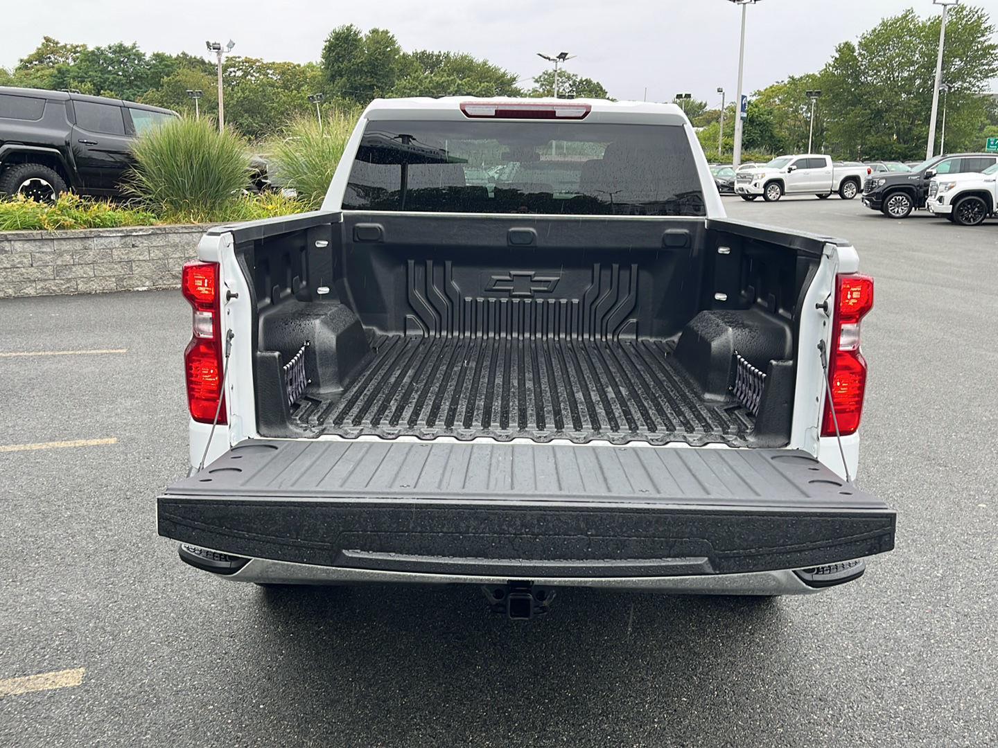 2022 Chevrolet Silverado 1500 LT photo 8