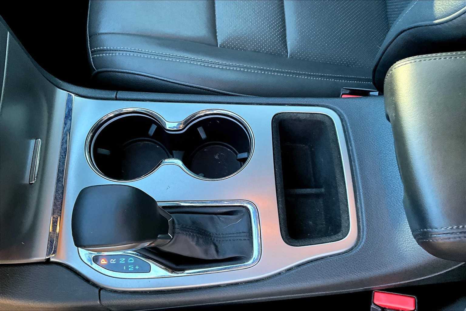 2018 Jeep Grand Cherokee Laredo photo 13