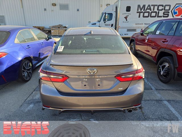 2024 Toyota Camry SE photo 4