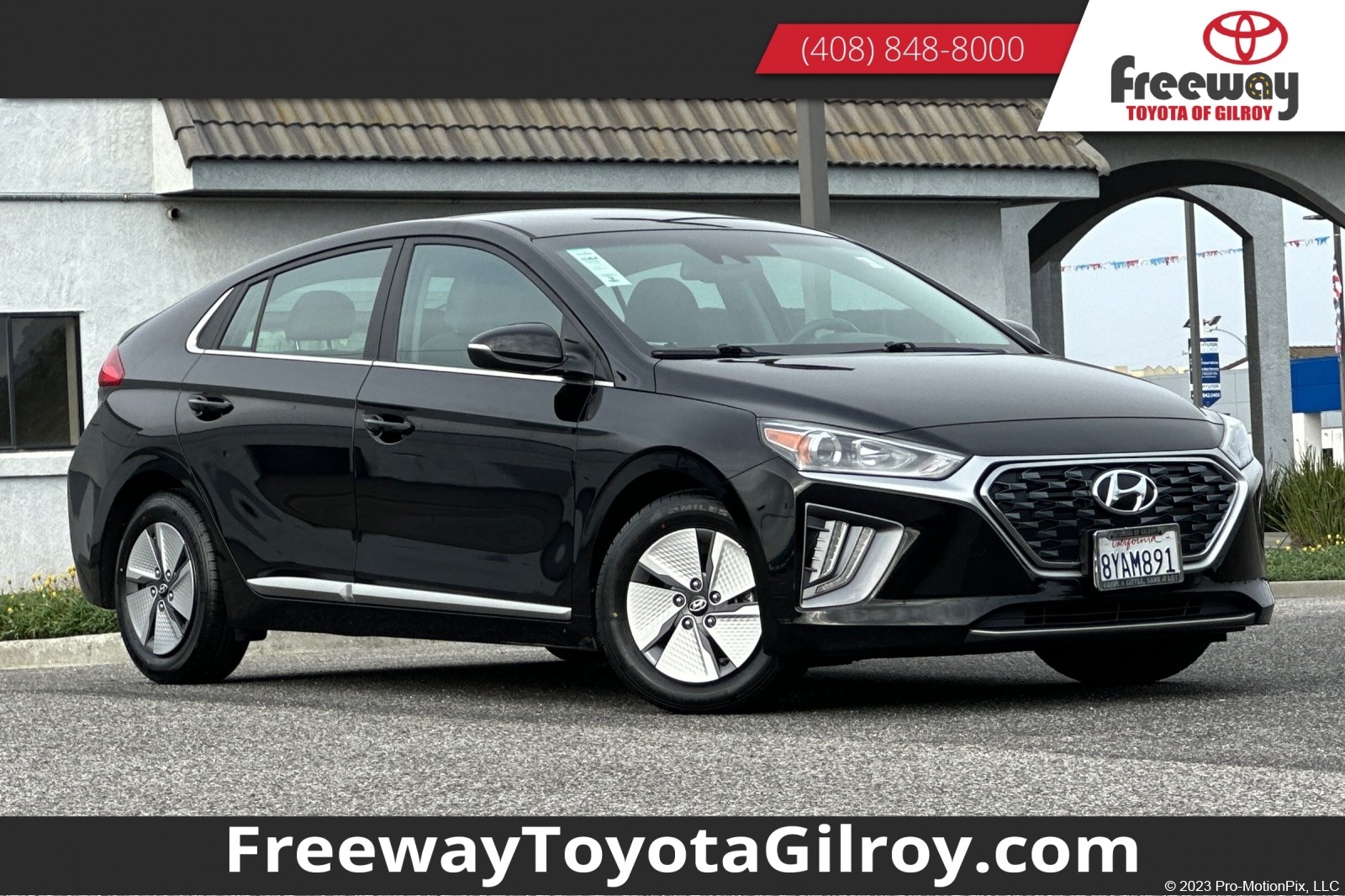 2022 Hyundai Ioniq SE