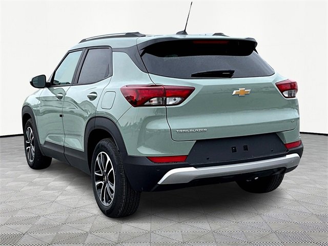 2026 Chevrolet Trailblazer LT photo 3
