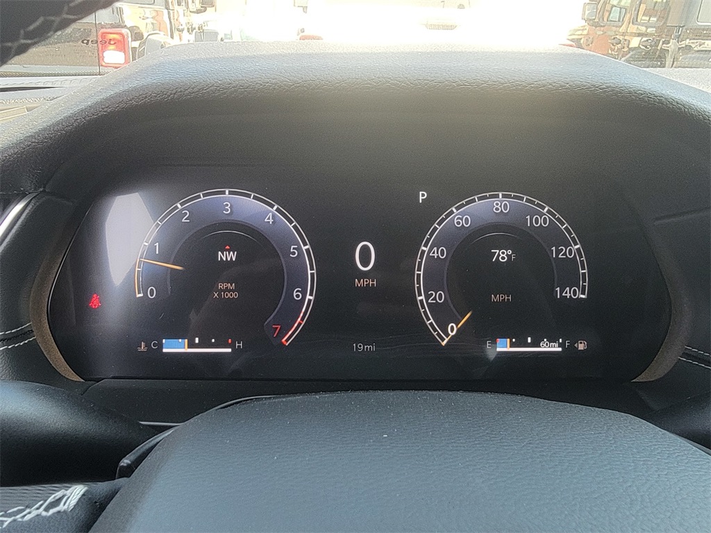 2025 Jeep Grand Cherokee Laredo Altitude photo 20