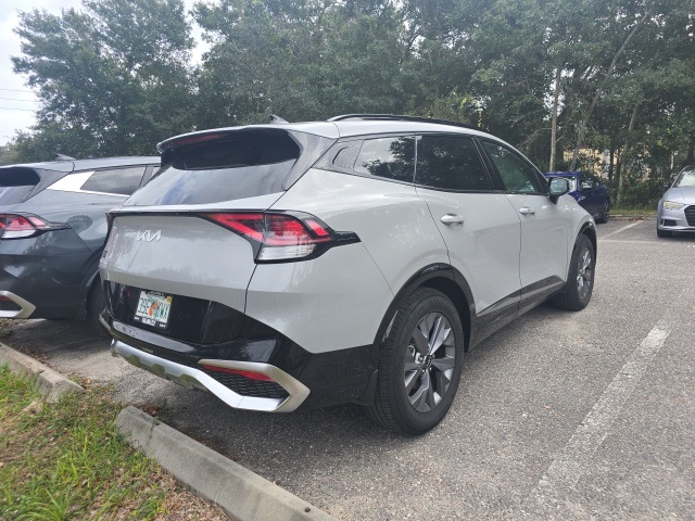 2025 Kia Sportage SX photo 4