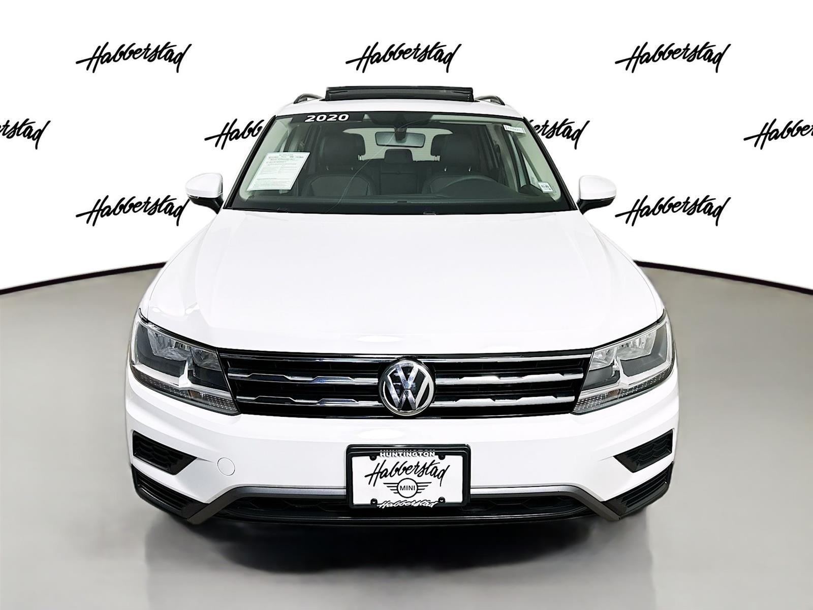Used 2020 Volkswagen Tiguan SE with VIN 3VV2B7AX9LM135620 for sale in Huntington Station, NY