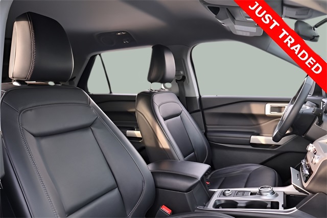 2023 Ford Explorer XLT photo 11