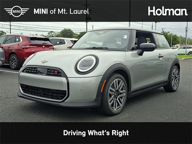 2026 MINI Hardtop 2 Door S's photo