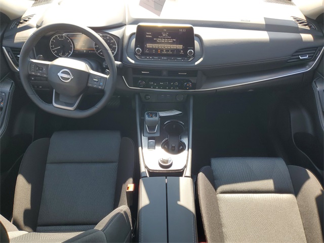 2026 Nissan Rogue SV photo 4