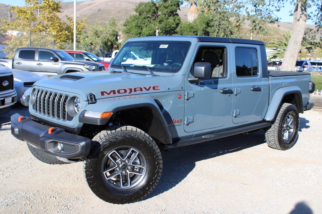 2025 Jeep Gladiator Mojave's photo