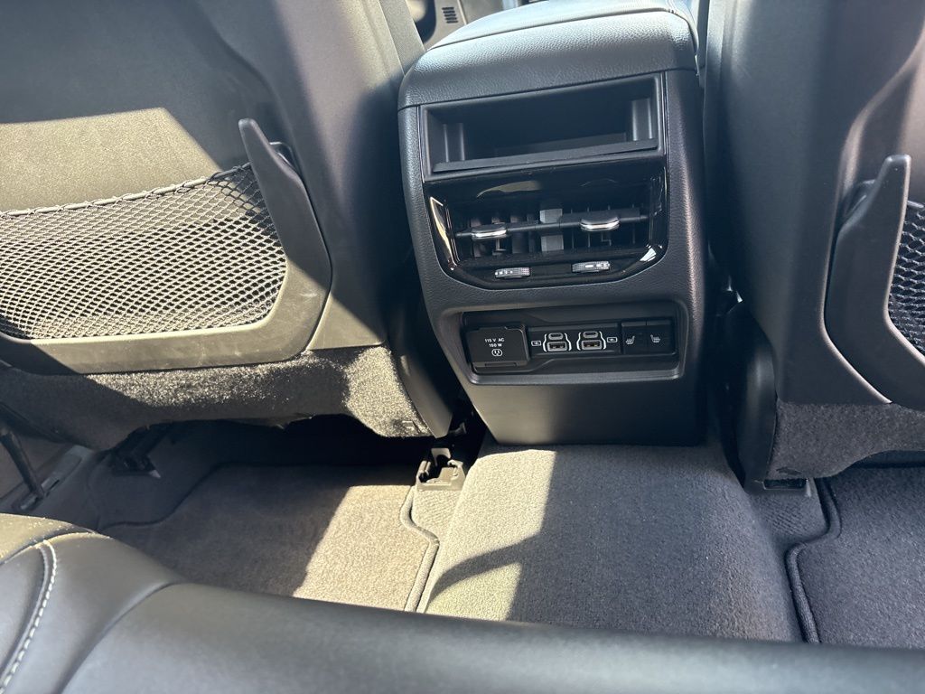 2023 Jeep Cherokee 4xe photo 15