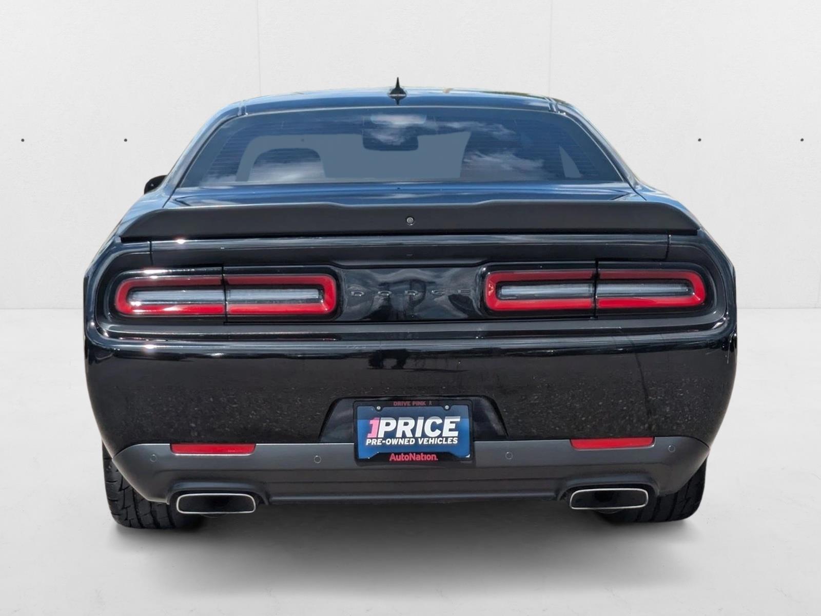 2022 Dodge Challenger R/T photo 7