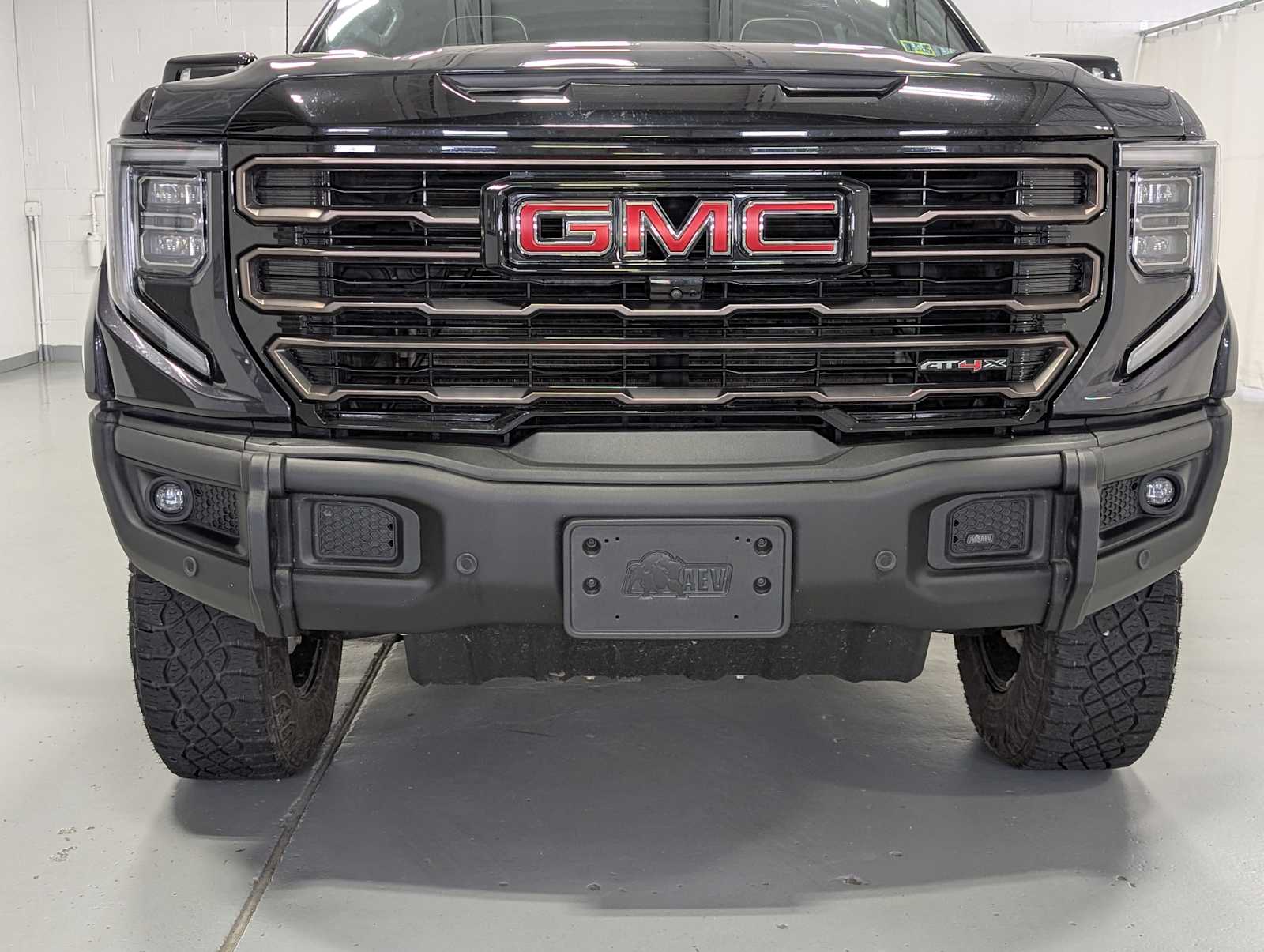 2023 Gmc Sierra 1500 AT4X photo 2