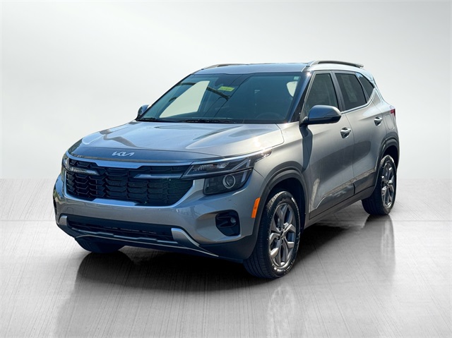 2024 Kia Seltos S photo 7
