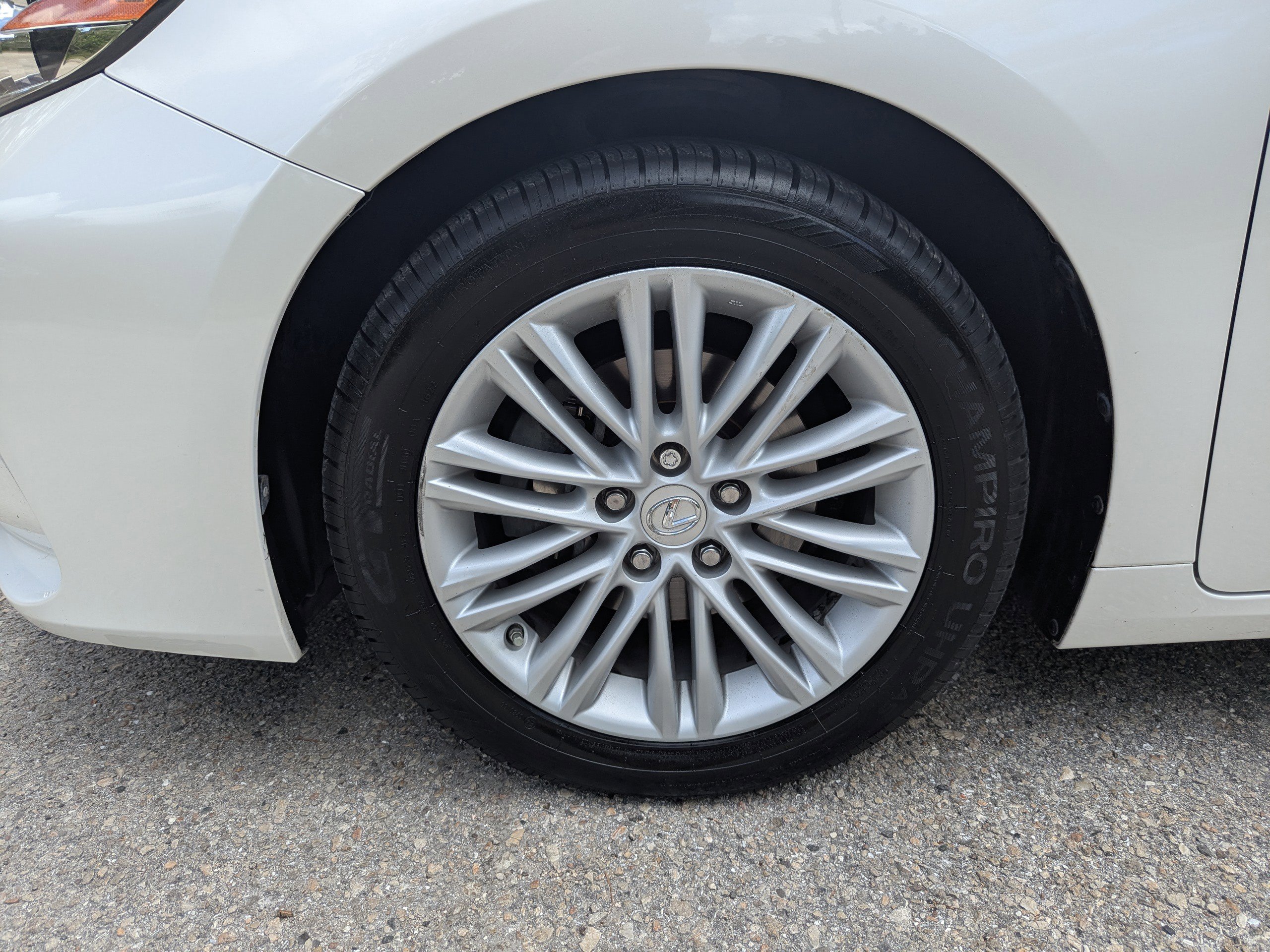 2017 Lexus ES 350 photo 38