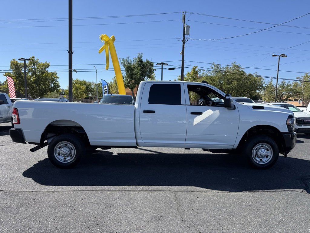 2024 Ram 2500 Tradesman photo 4