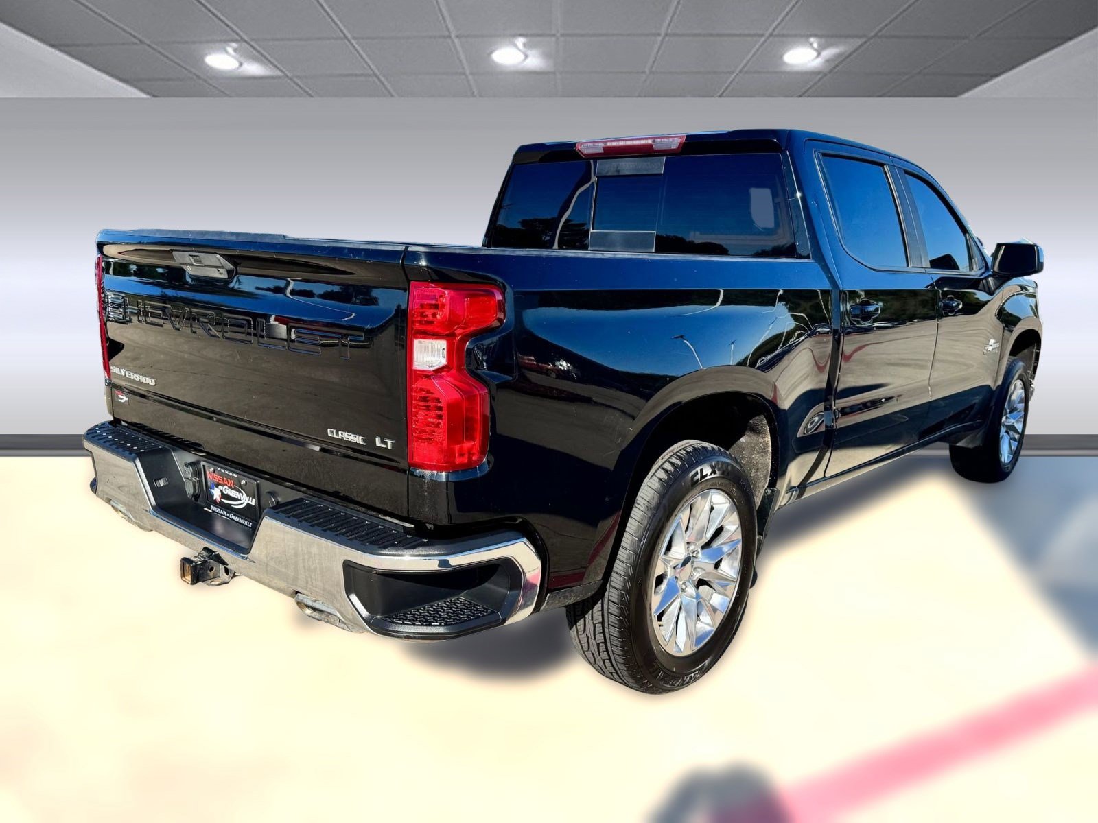 2021 Chevrolet Silverado 1500 LT photo 5