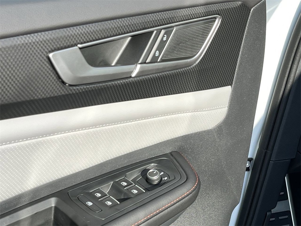 2025 Volkswagen Atlas Peak Edition photo 21