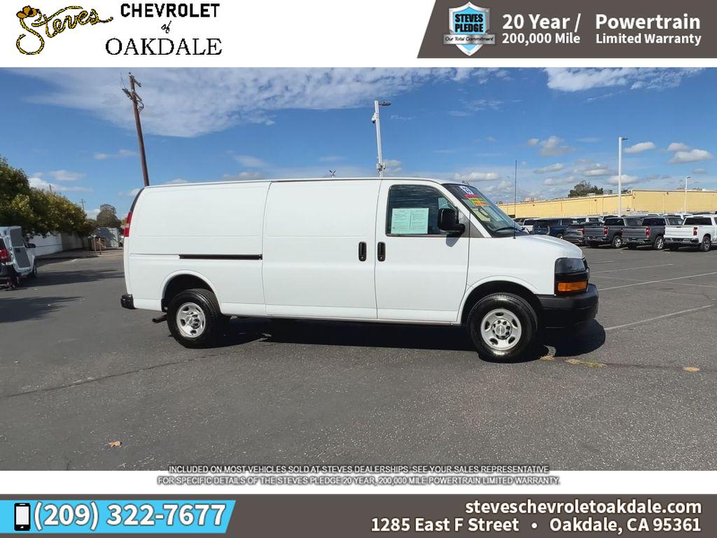 2023 Chevrolet Express Cargo 2500 photo 2