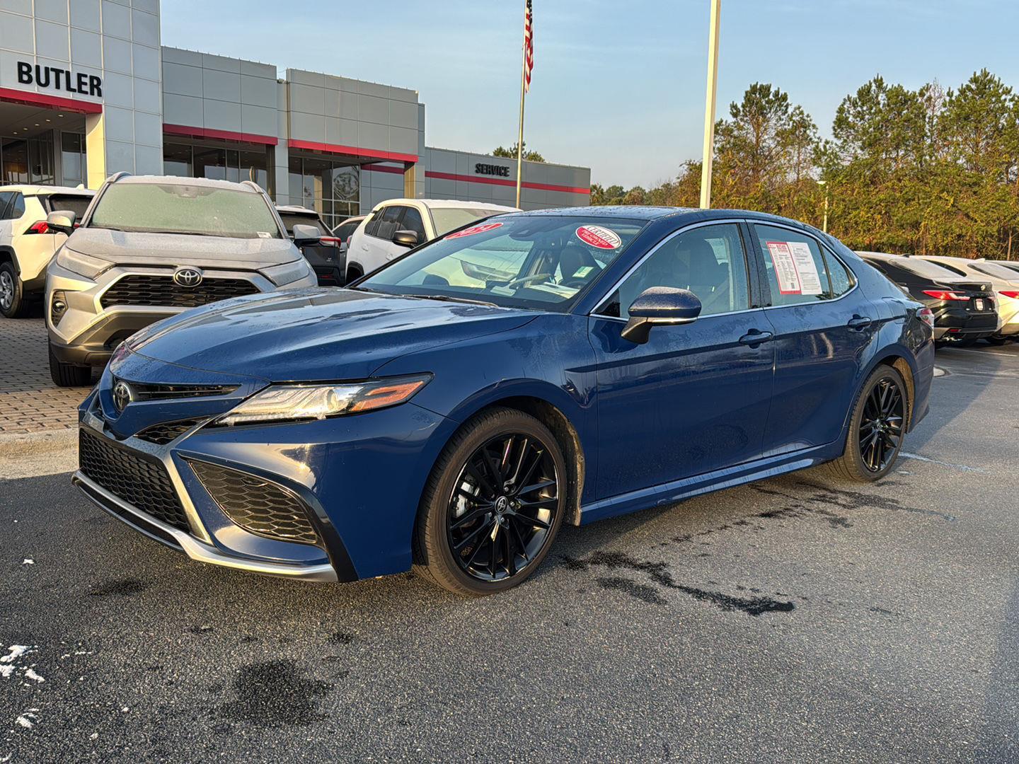 2024 Toyota Camry XSE's photo