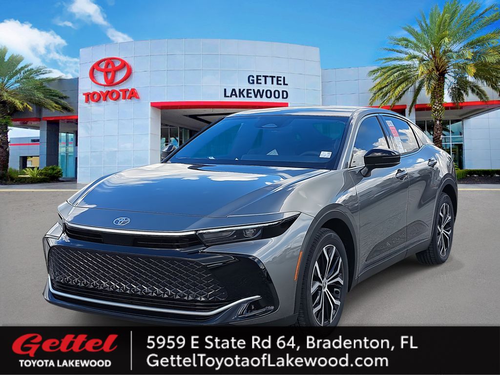 2026 Toyota Crown XLE's photo